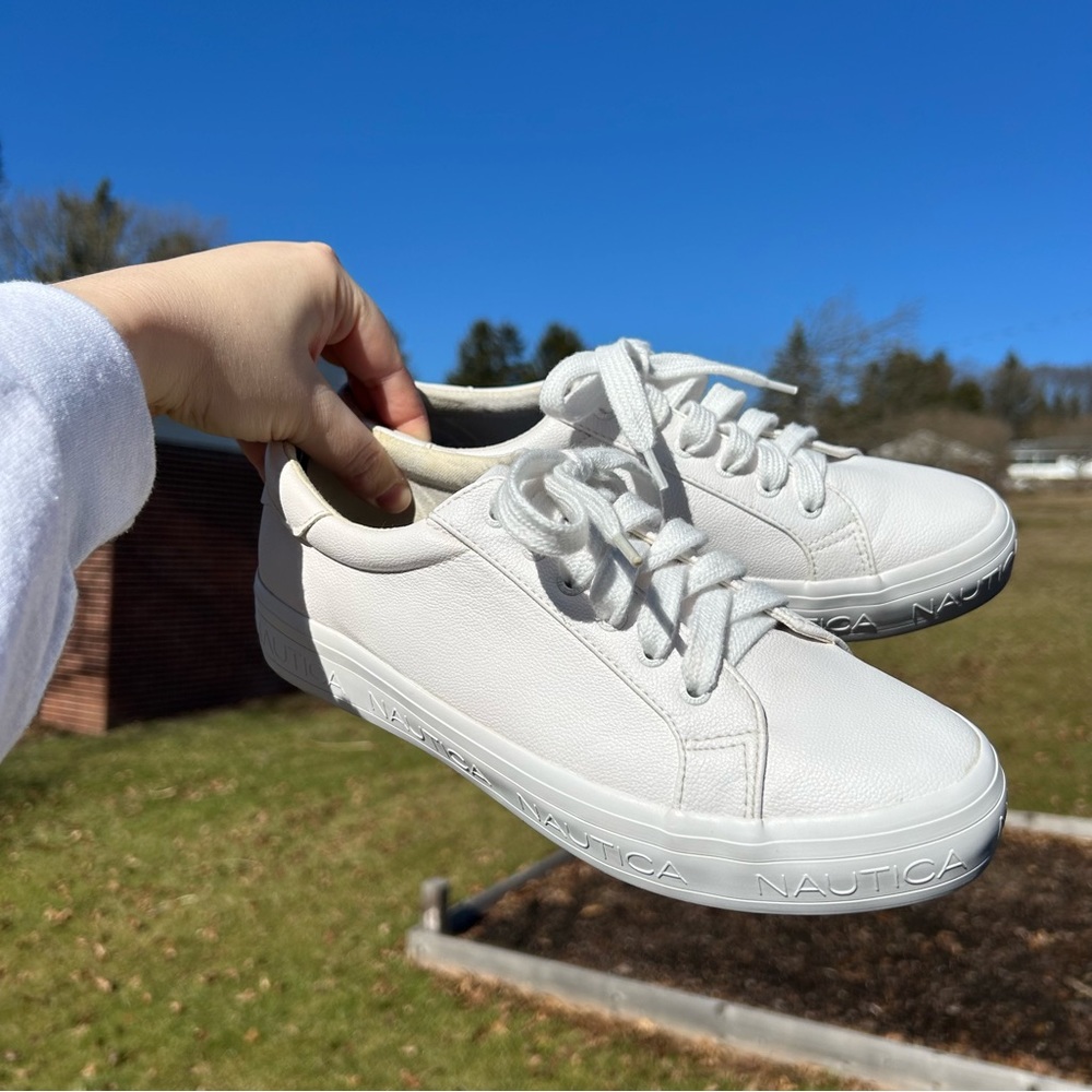 SOLD💗 Nautica White Tennis Sneaker | Aelisa Platform Sneakers | Like-New | 8.5